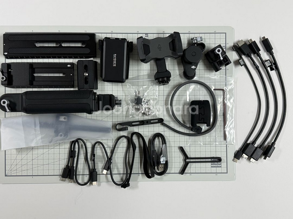 DJI 로닌 RS3 PRO 콤보 DJI 짐벌--2