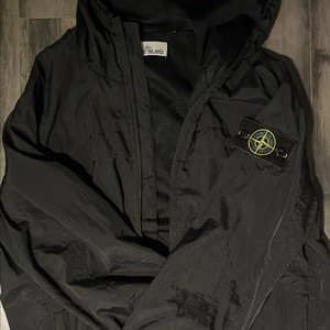 스톤아일랜드 바람막이