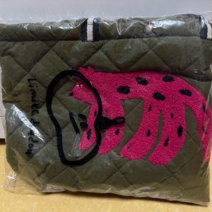 리미떼두두 리미티드 에디션 퀼팅 토트백