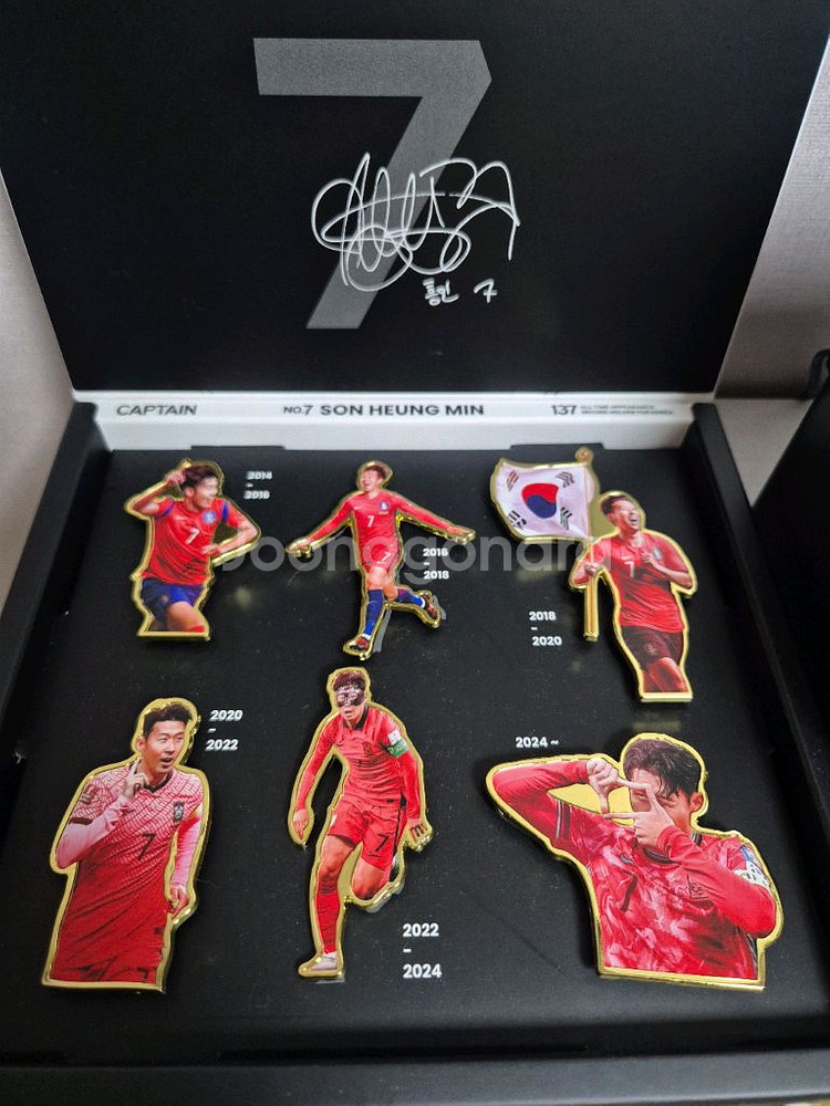 손흥민 137경기 기념 한정 마그넷 세트--0