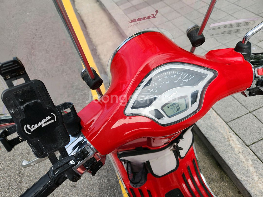 2022년식 베스파 프리마베라 레드에디션 탑박스튜닝--4