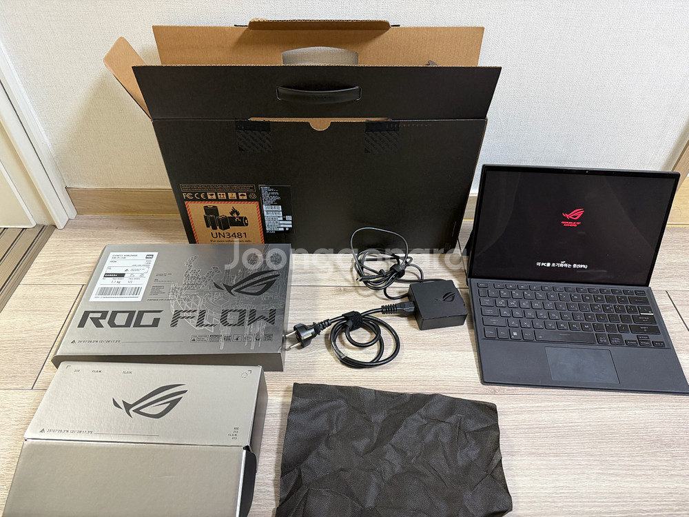 ASUS ROG Flow Z13 i7 3050 풀박스--4