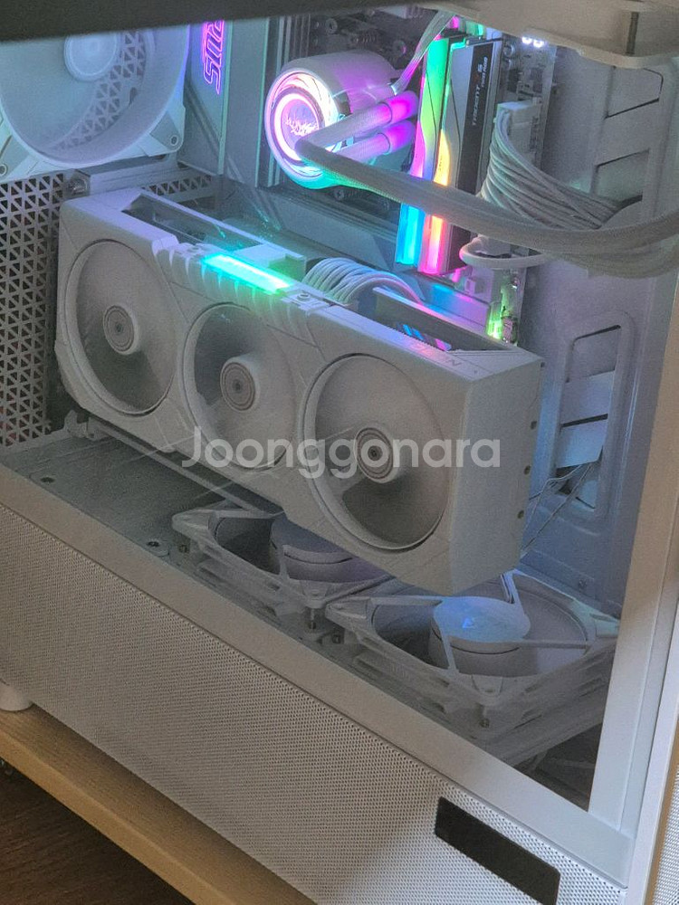 그래픽카드 9070xt pure--0