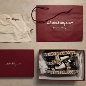 페라가모 우먼스 KALIE 벨크로 스트랩 샌들