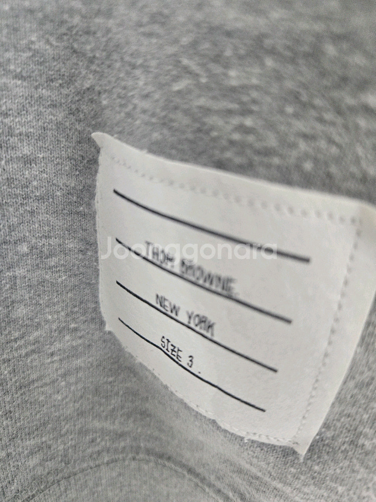 톰브라운 맨투맨 사선완장 3사이즈--1