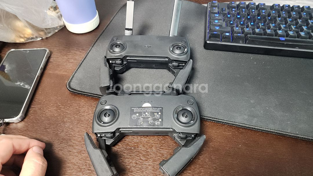 매빅미니1 조종기 2개 각 3만5천원--0