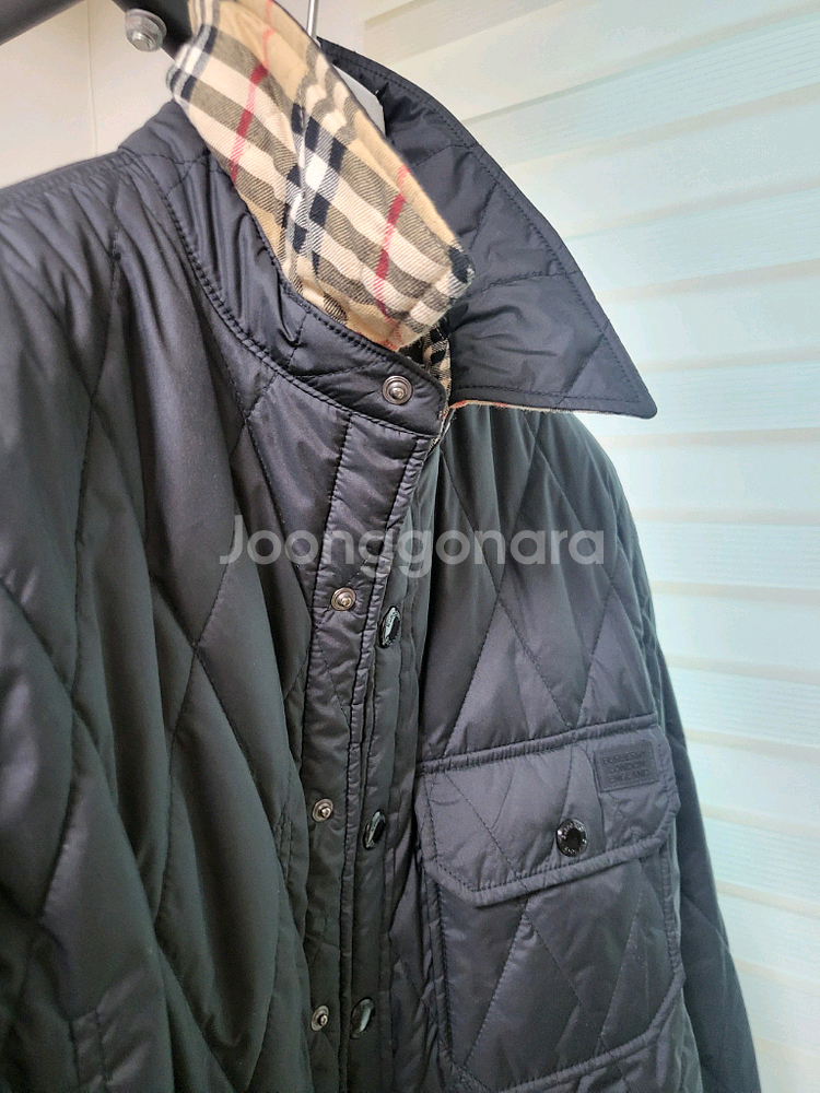 21FW 버버리 리버시블 체크 퀼팅 자켓 50사이즈--2