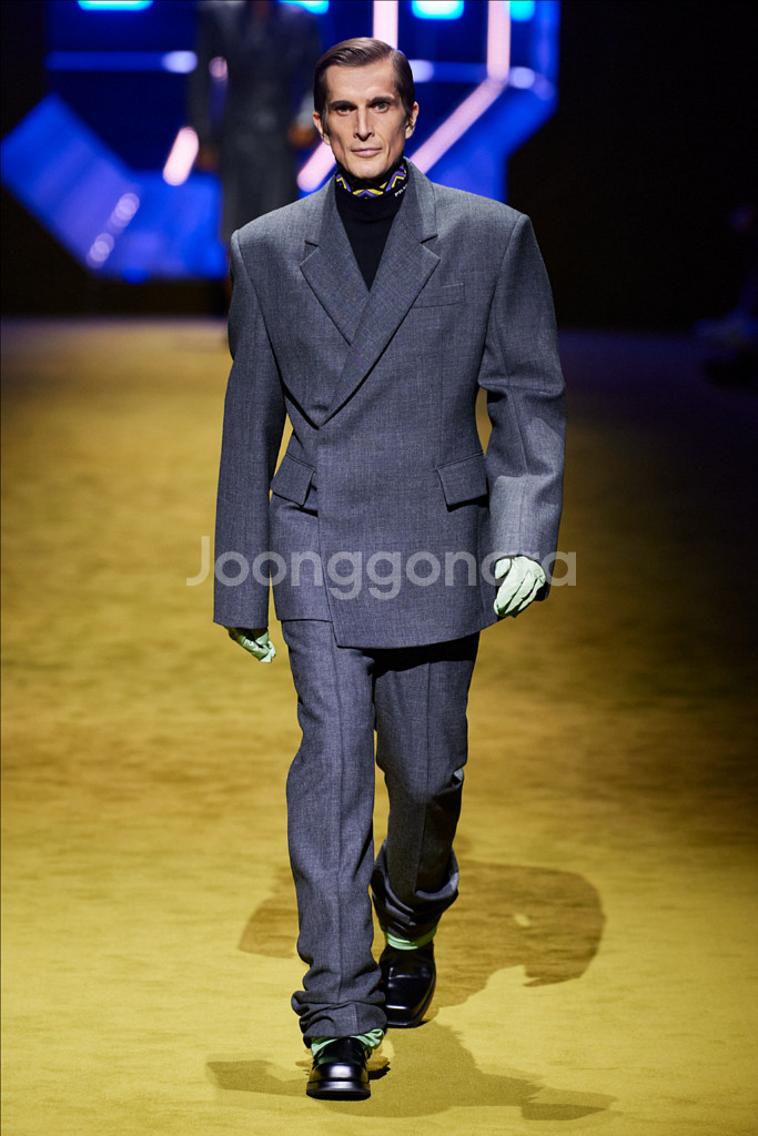 프라다 오버사이즈 자켓--0