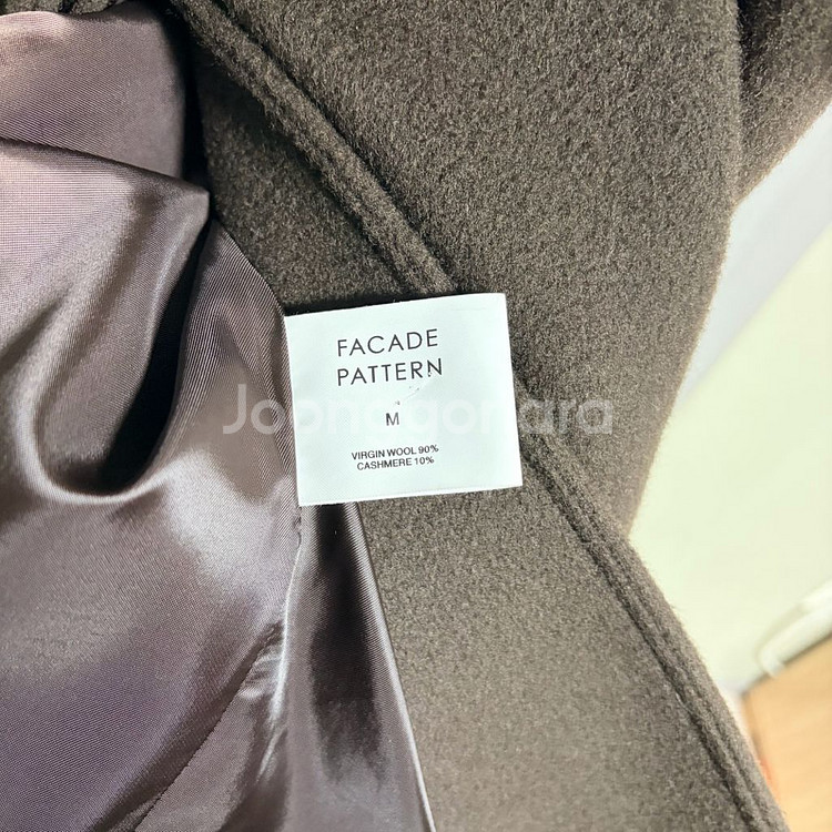 2회 착용) 파사드패턴 캐시미어 발마칸 코트 다크브라운--2