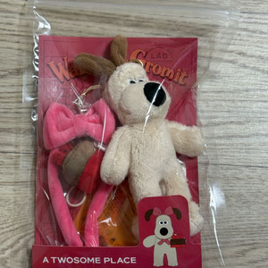 투썸 월레스와 그로밋 키링 인형 핑크리본 투썸플레이스