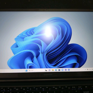 [개봉 1회 사용] S급 삼성전자 갤럭시북3 15.6인치 i7 16G SSD512G 팝니다