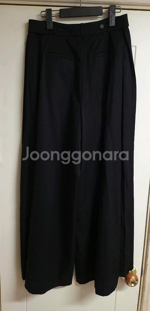 송지오 파리 25FW사이드 플리츠 와이드 팬츠 블랙--9