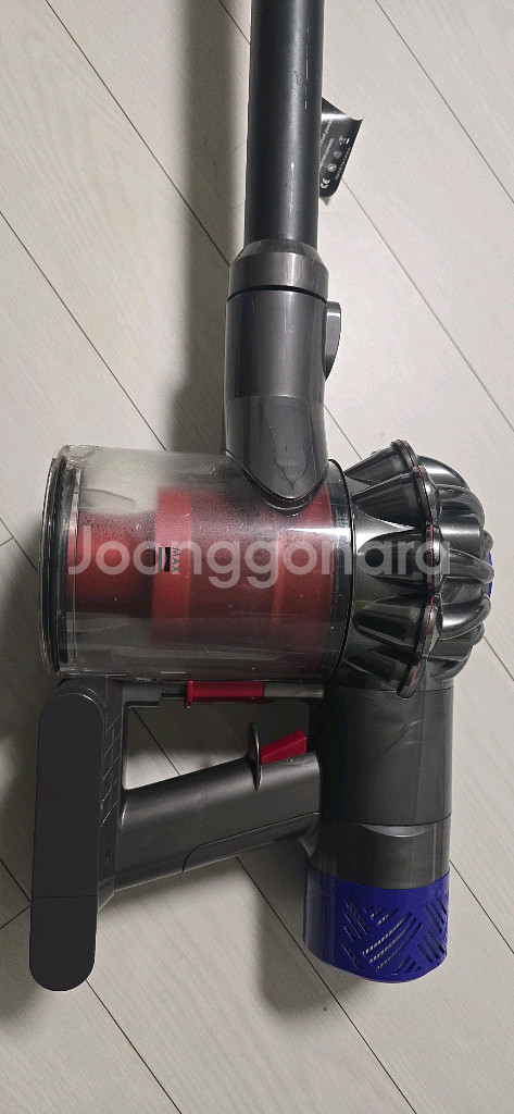 다이슨 V6 무선청소기--1