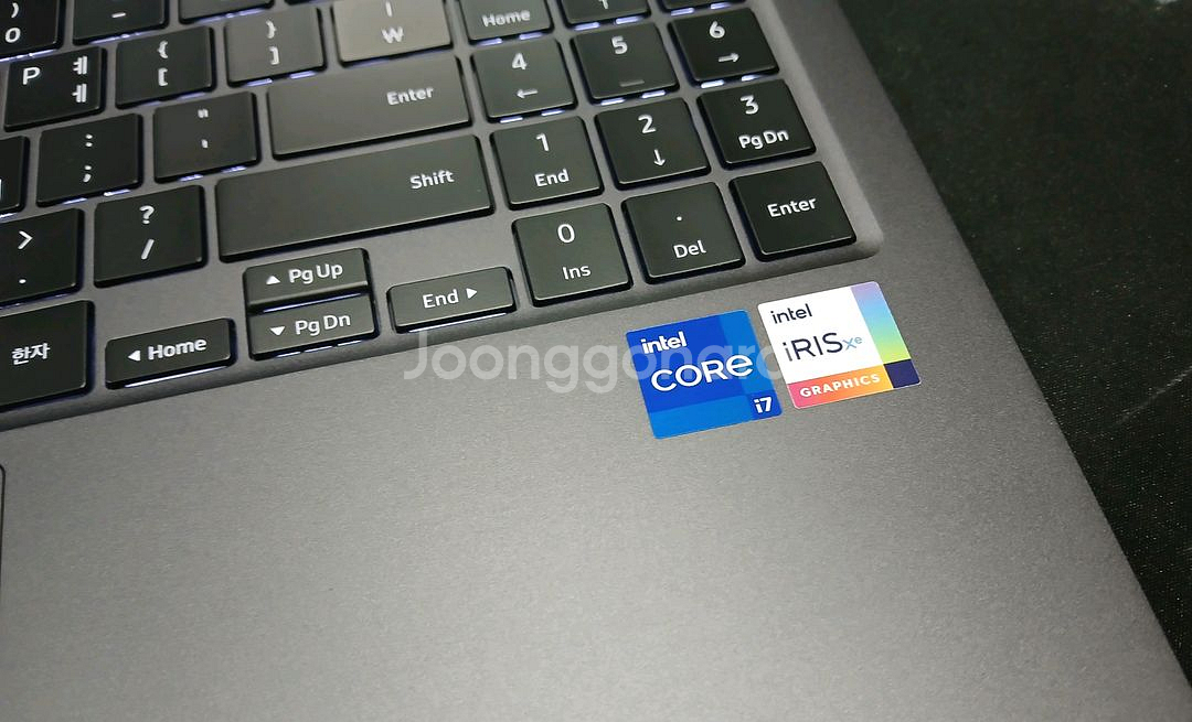 [개봉 1회 사용] S급 삼성전자 갤럭시북3 15.6인치 i7 16G SSD512G 팝니다--5