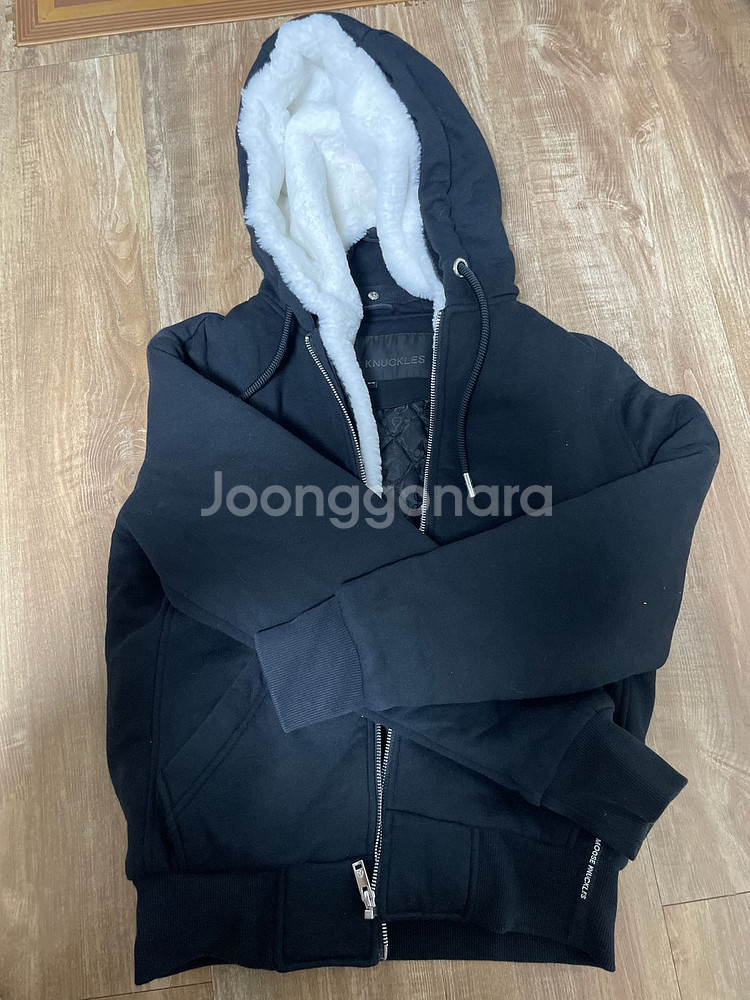 무스너클 버니스웨터--0