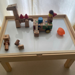 미개봉 자석 원목 유아책상