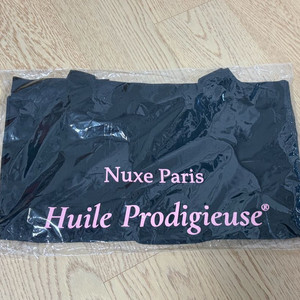 눅스 Nuxe Paris. 핑크레터링 블랙 에코백. 미개봉 새제품