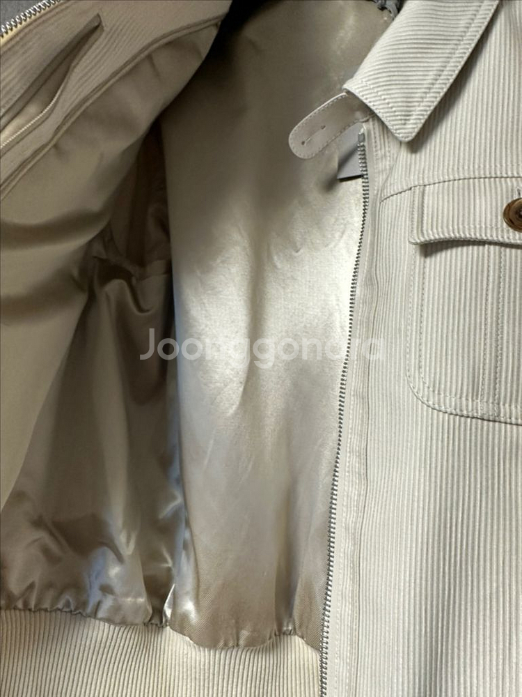 톰포드 25ss 코듀로이 자켓 50사이즈 새상품 판매합--2