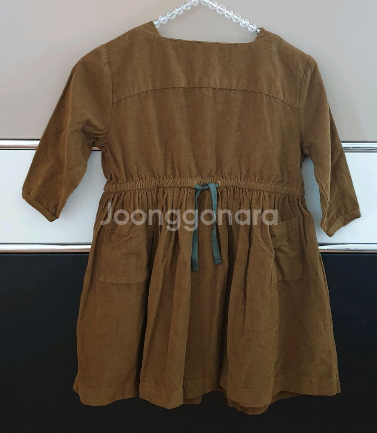 카라멜런던 원피스4y 노시착 새상품 반값택포 2.7--0