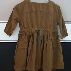 카라멜런던 원피스4y 노시착 새상품 반값택포 2.7