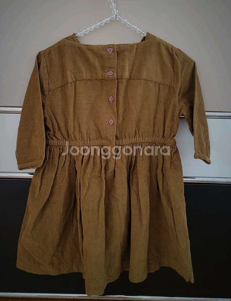 카라멜런던 원피스4y 노시착 새상품 반값택포 2.7--1