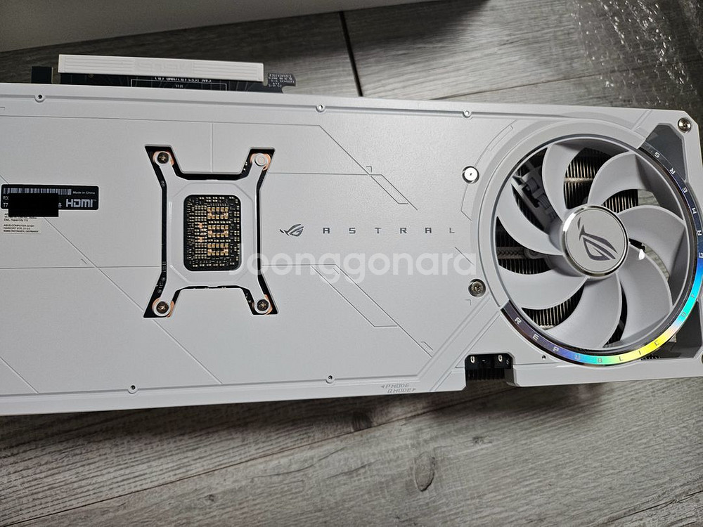 Asus rtx5080 rog 아스트랄 화이트 신품급--6