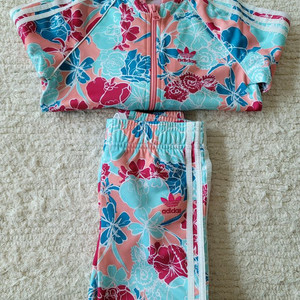 아디다스키즈 트레이닝세트 100