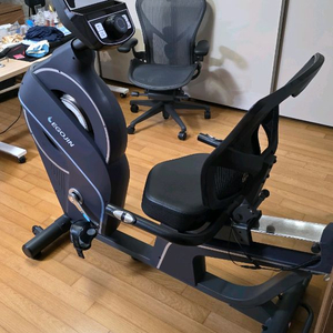 [급처] 이고진 좌식 실내자전거 고급 헬스 사이클 Y174R 팝니다. 70만짜리 자전거