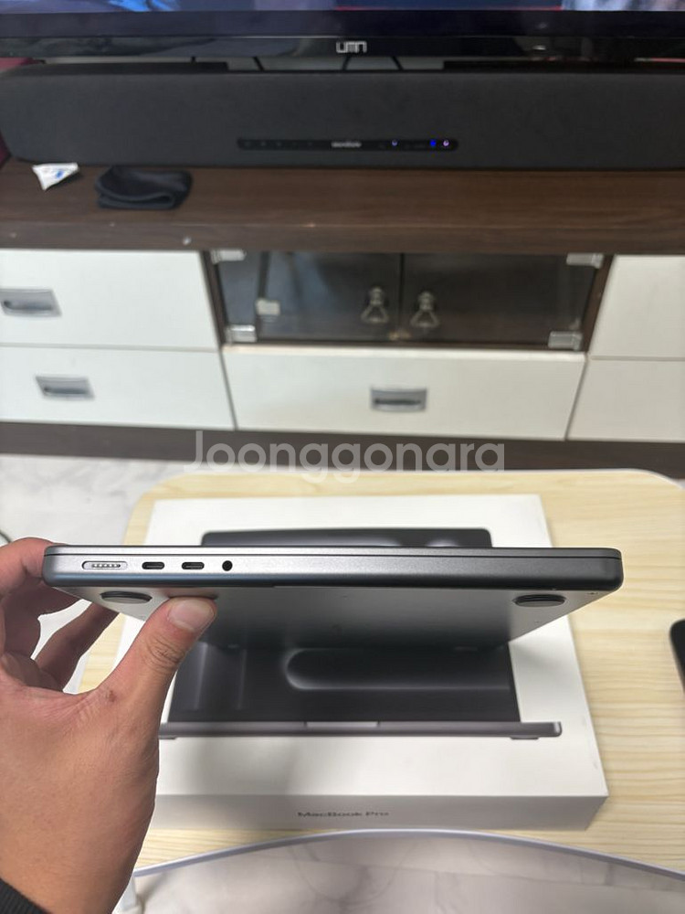 맥북 프로14 M3 pro 고급형 새상품급 풀박스 판매--2