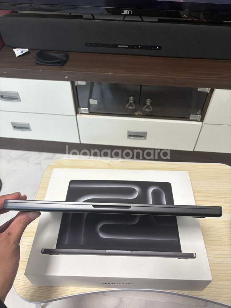 맥북 프로14 M3 pro 고급형 새상품급 풀박스 판매--3