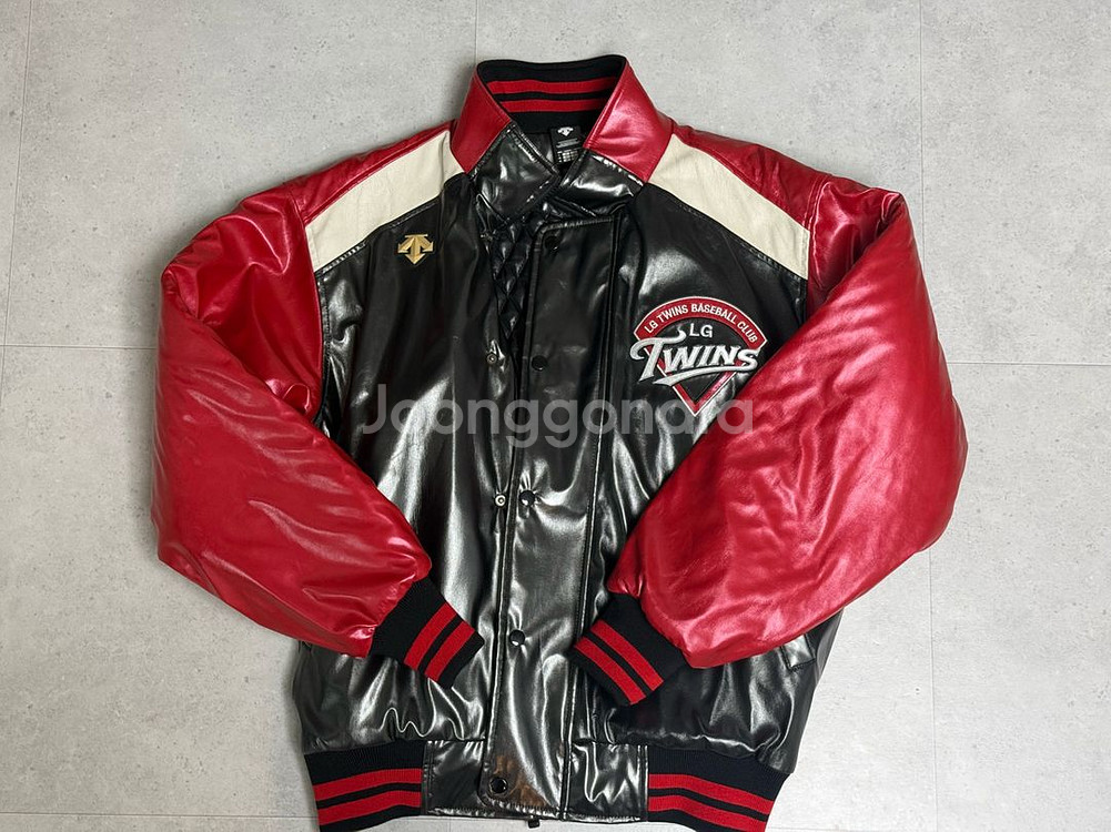 LG 트윈스 데상트 유광점퍼 100--0