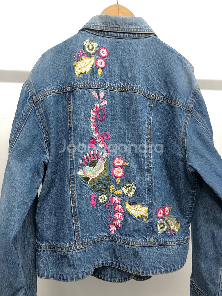 오일릴리 꽃 자수 데님 자켓 42사이즈--5