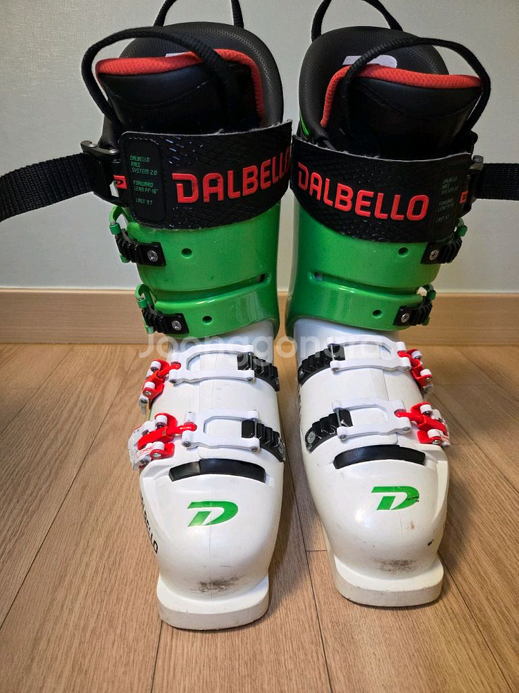 달벨로 스키부츠--1
