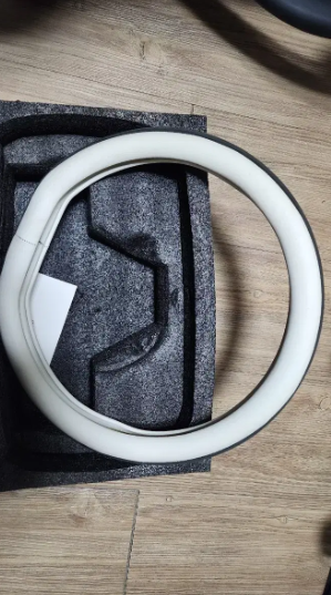 모델3 하이랜드 순정핸들--1