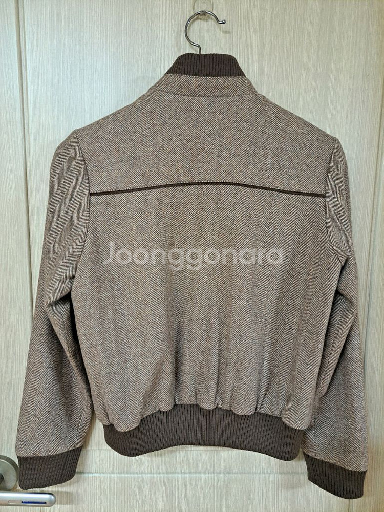 로베르타 디 까메리노 빈티지 레트로 감성의 여성 모직 숏 자켓--3