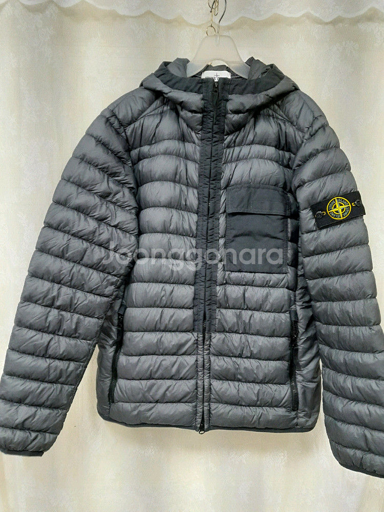 스톤아일랜드 가먼트 패딩--1