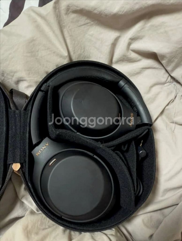 소니 1000xm4 헤드폰--1
