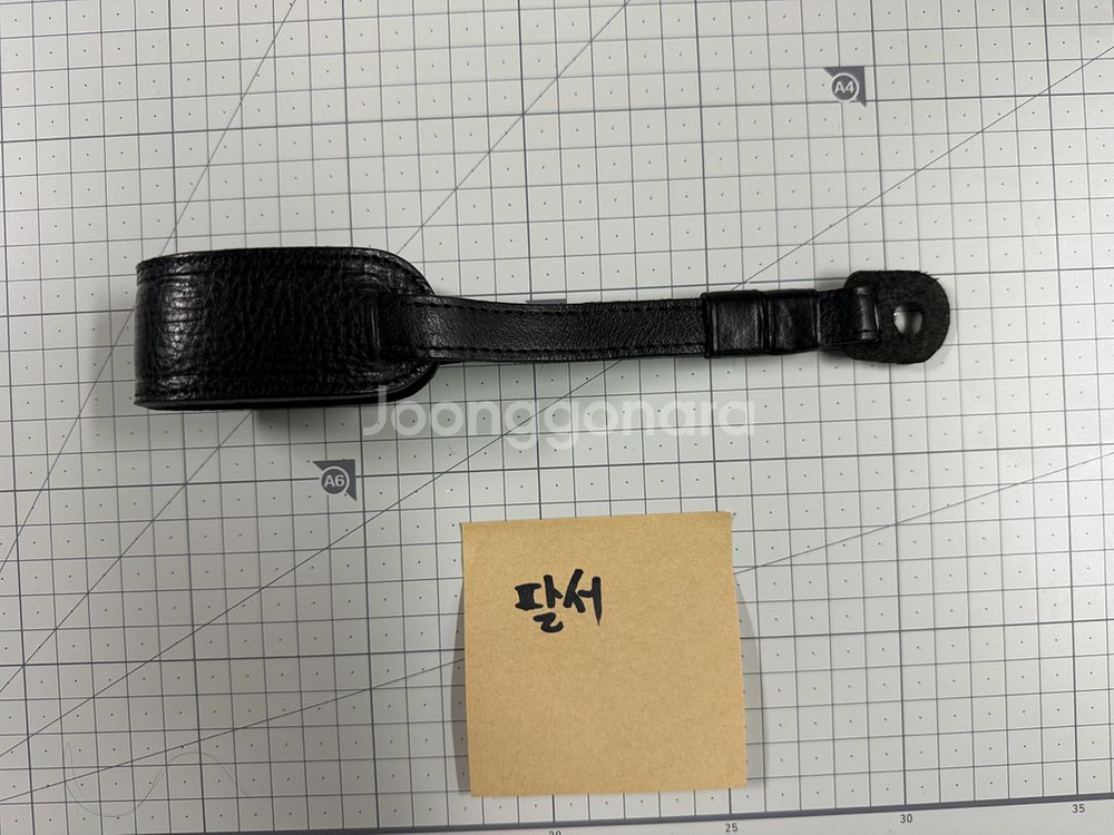 루이지 레더 with Pad 카메라 핸드스트랩--3