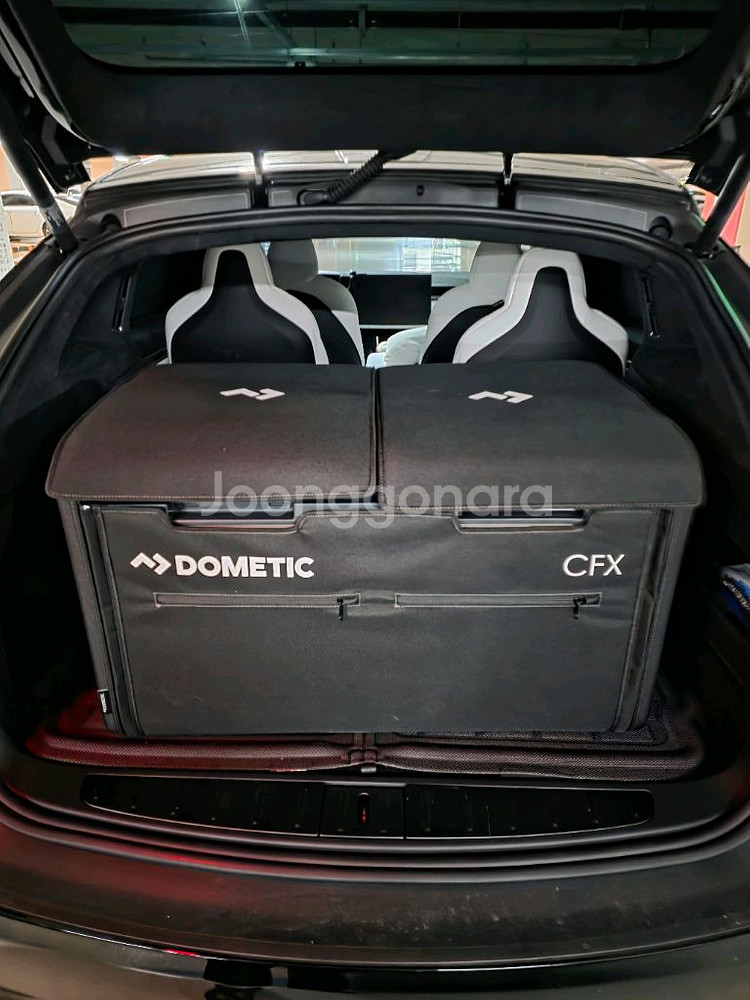 도메틱 CFX5 75 캠핑냉장고 팝니다(25년신형)--0