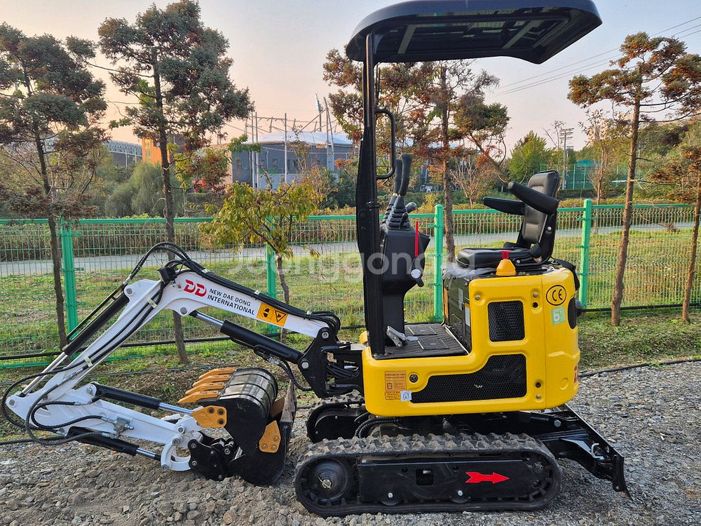 뉴대동 굴삭기 NDD-010--0