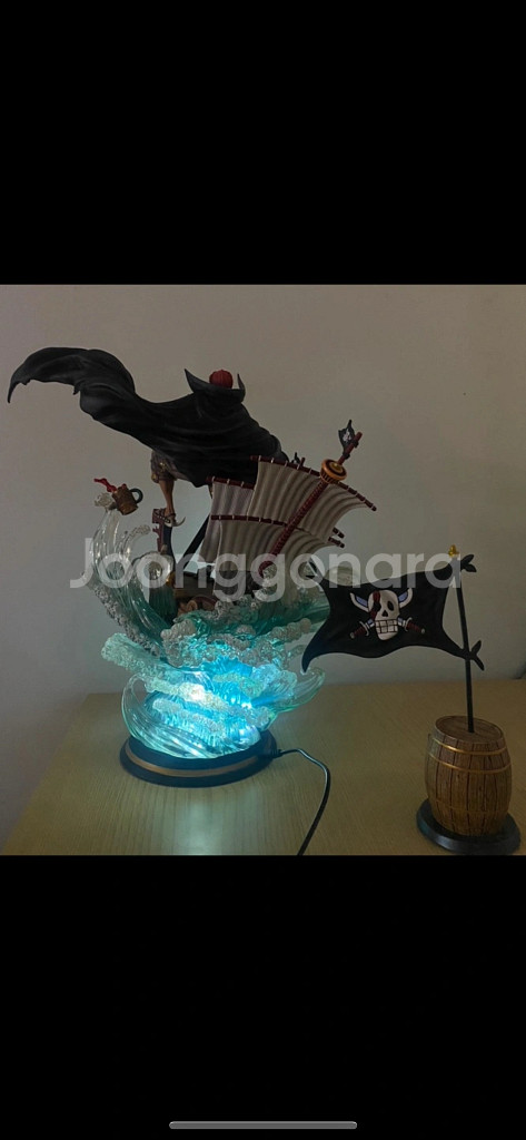 원피스 사황 샹크스 피규어 한정판--1