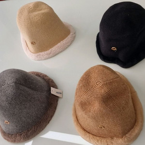 4컬러 D로고 니트 벙거지 모자 (겨울용) 새상품 (1+1) 색상 선택 자유