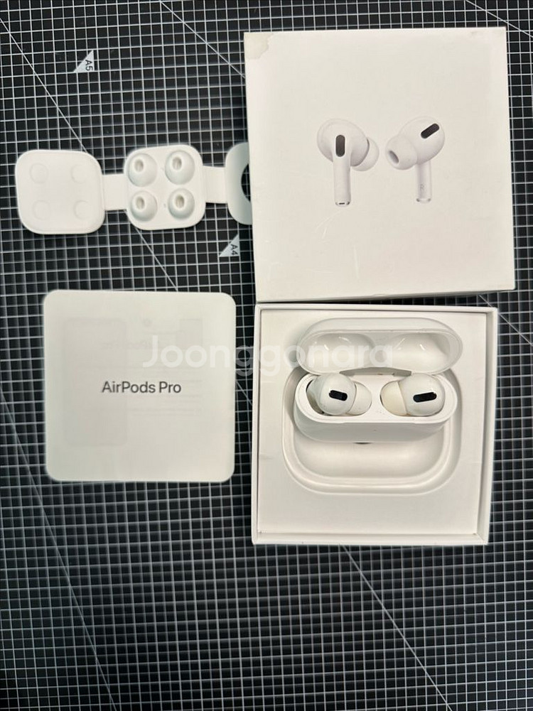 애플 에어팟 프로 1세대 풀박스입니다--1