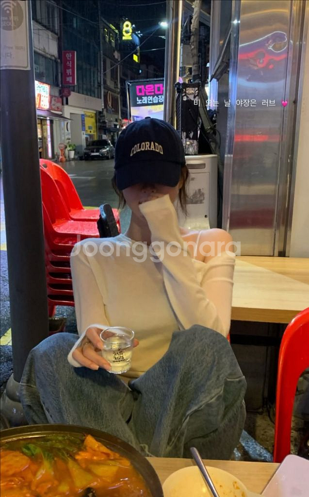 소버샵 버튼 오프 숄더 니트--0