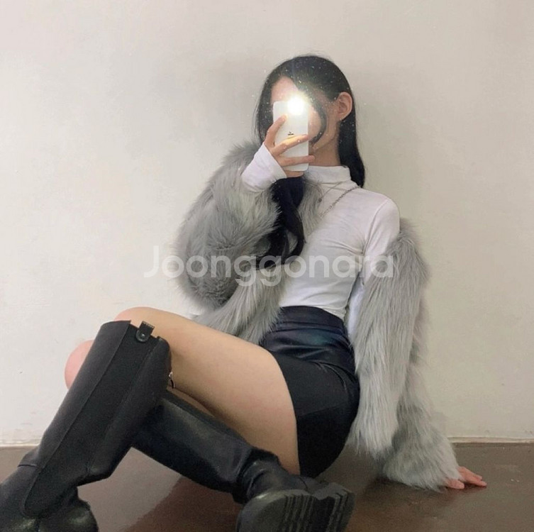 (새상품) 페이크퍼 자켓--2