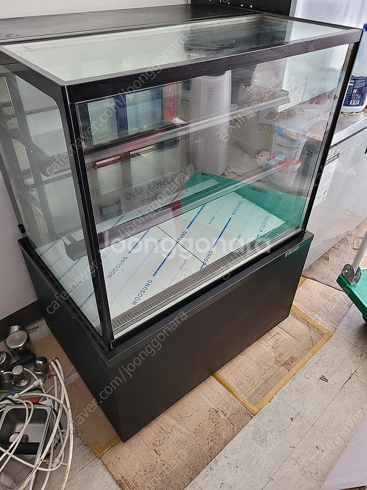 그랜드우성 900 쇼케이스 사각 3단 LED조명 카페--4