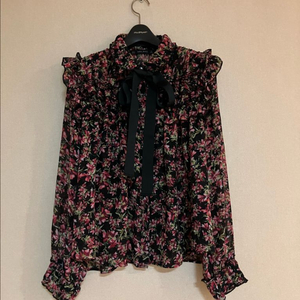 자라 쉬폰 타이 블라우스 S 새상품 착샷