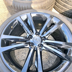 19인치 제네시스 쿠페 순정휠타이어 젠쿱