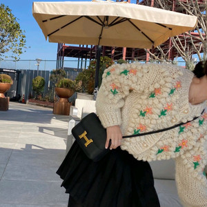 새상품]꽃자수 가디건 사이즈 프리~66