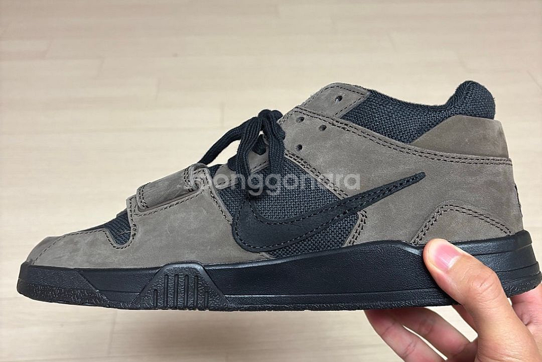 조던X트래비스 스캇 점프맨--3